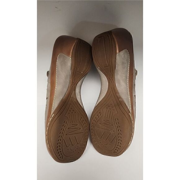 Realtor Women's Rialto Vienna Mary Jane Clog Sandals Color Taupe Size 9.5M - Picture 7 of 8